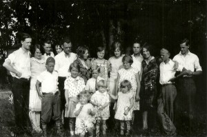 1925 - Lindskoog Family